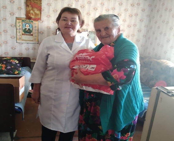Благотворительный субботник в рамках месячника Дню пожилых людей